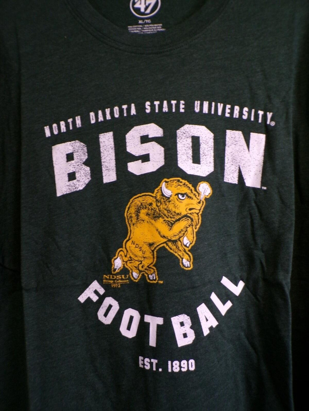 47 Brand North Dakota State Bison Football T-Shirt XL Dark Green
