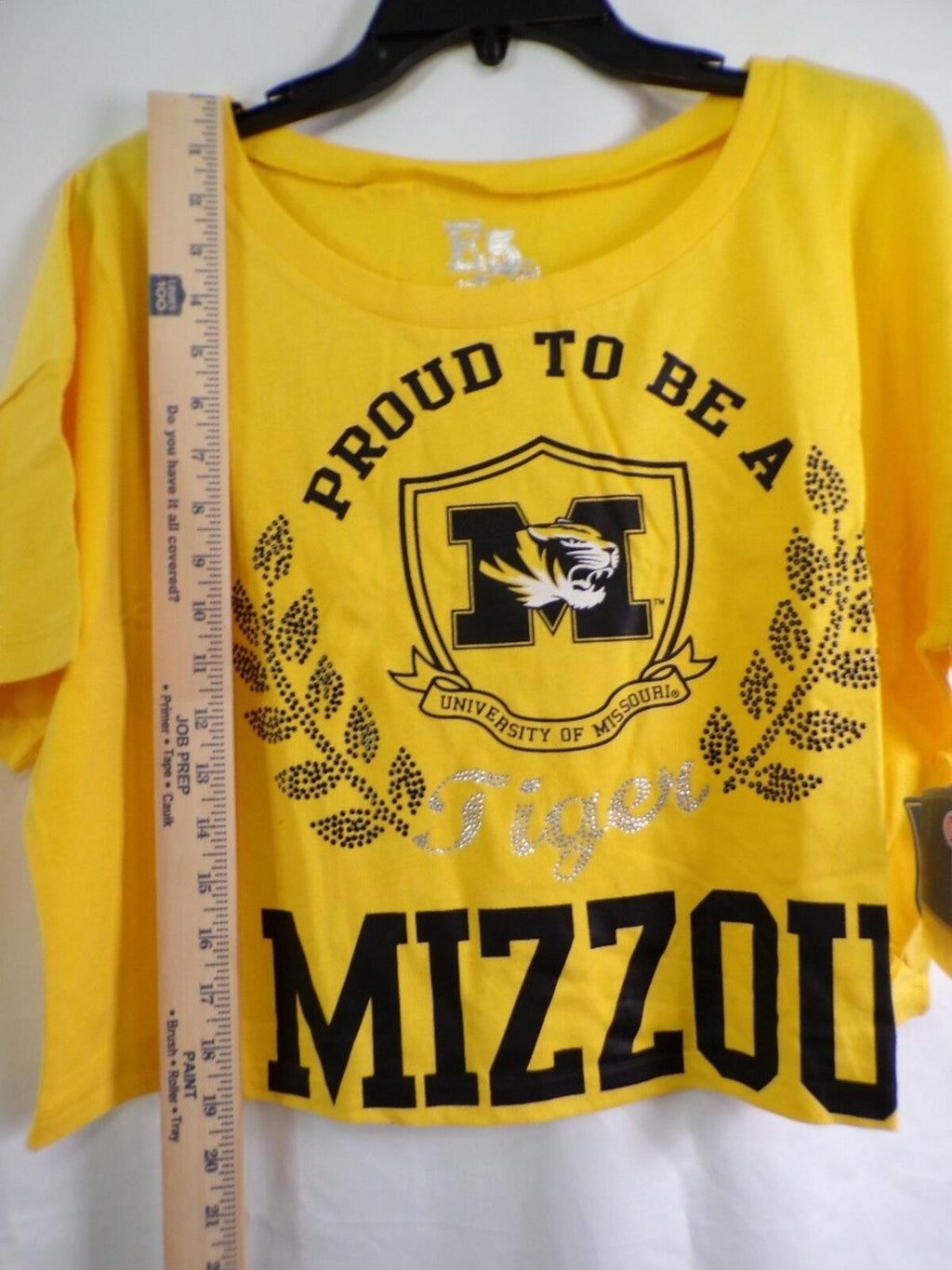 E5 College Classics Women's MIZZOU Missouri Tigers Cropped T-Shirt L