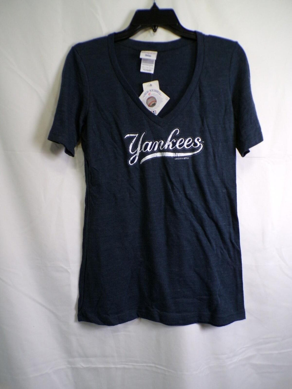 Genuine Merchandise Yankees Women's Navy V-Neck T-Shirt L