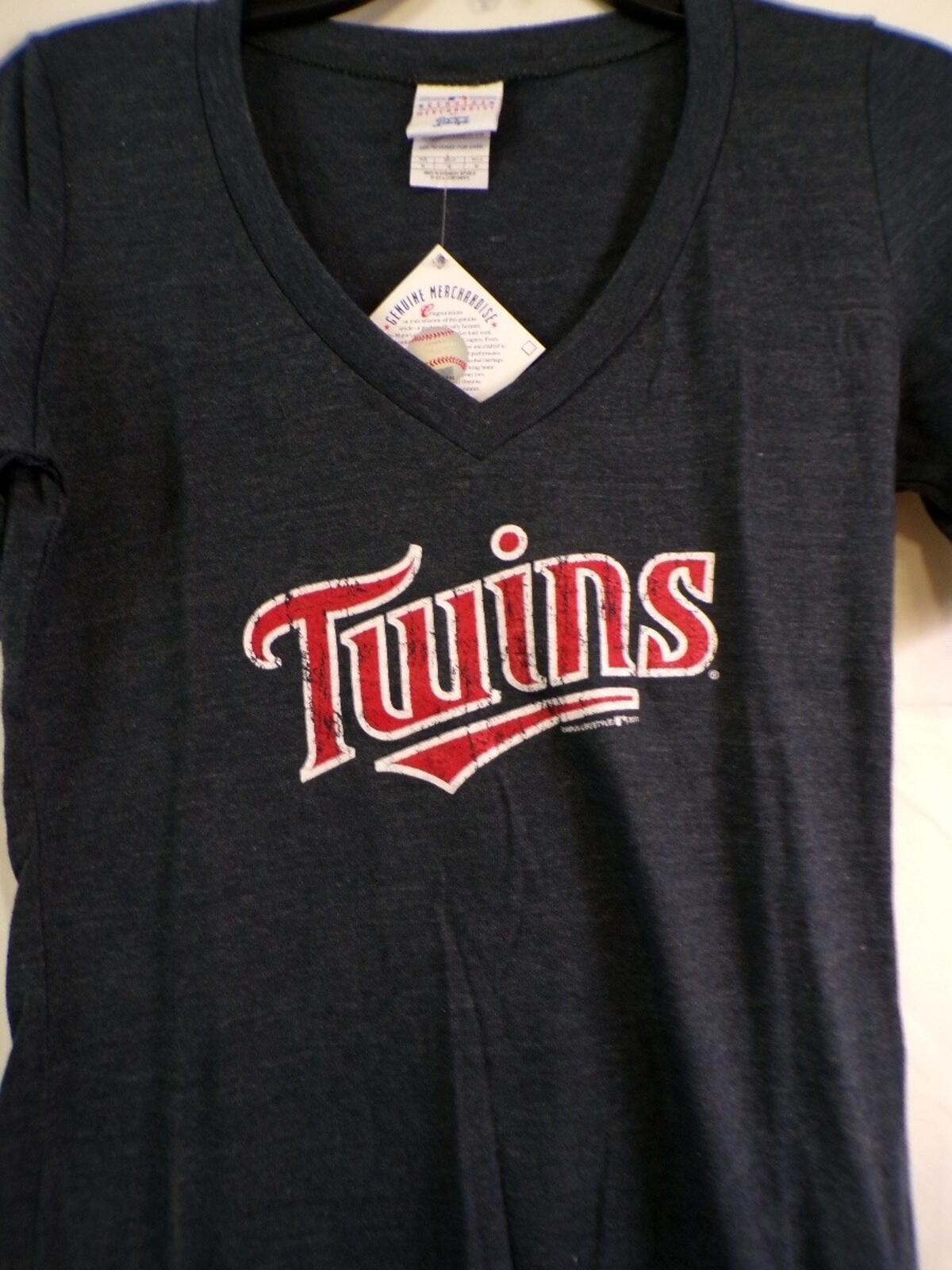 Minnesota Twins Women's V Neck T Shirt Genuine Merchandise M