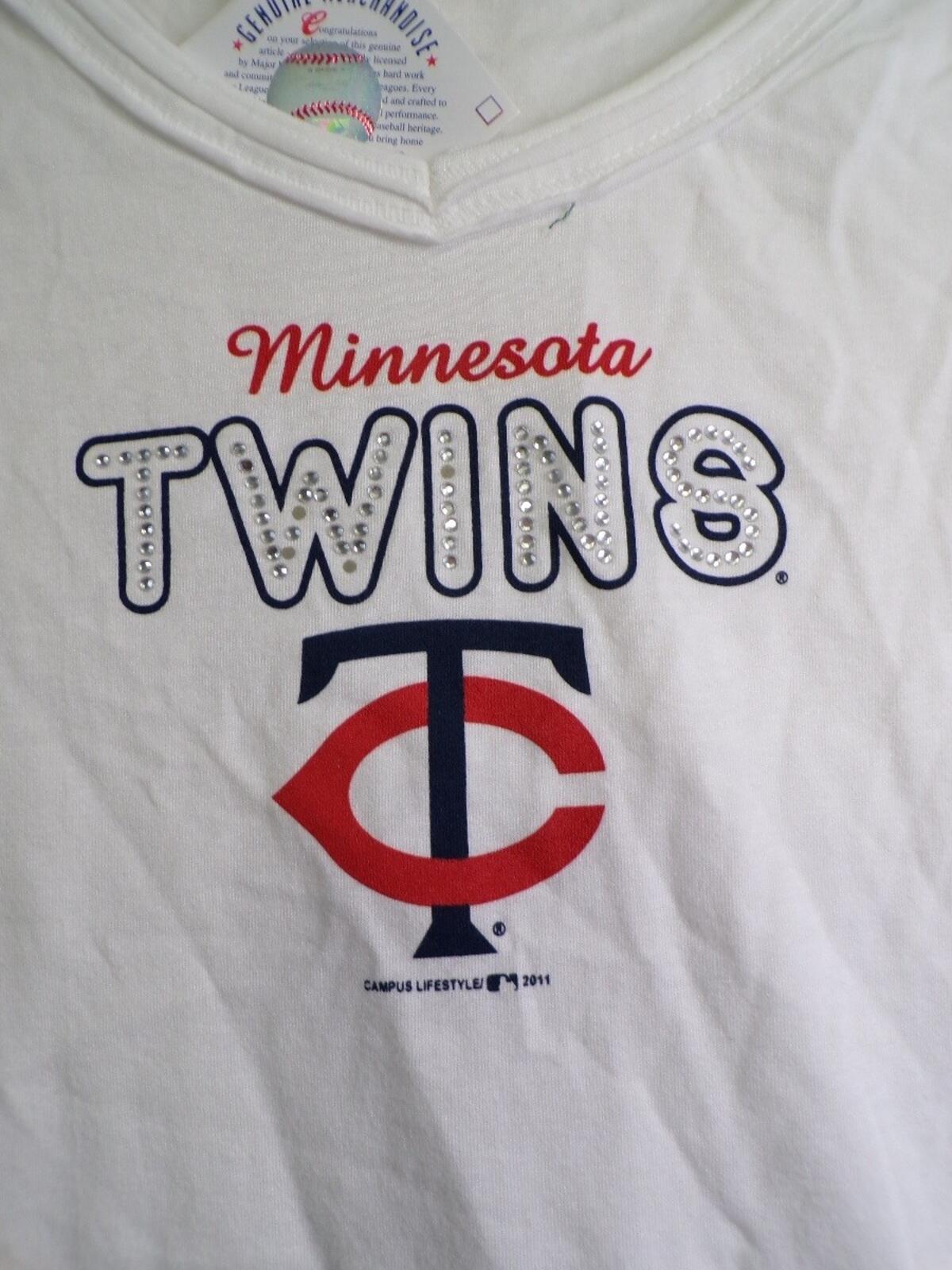 Majestic Women's White V-Neck Minnesota Twins T-Shirt L Rhinestone
