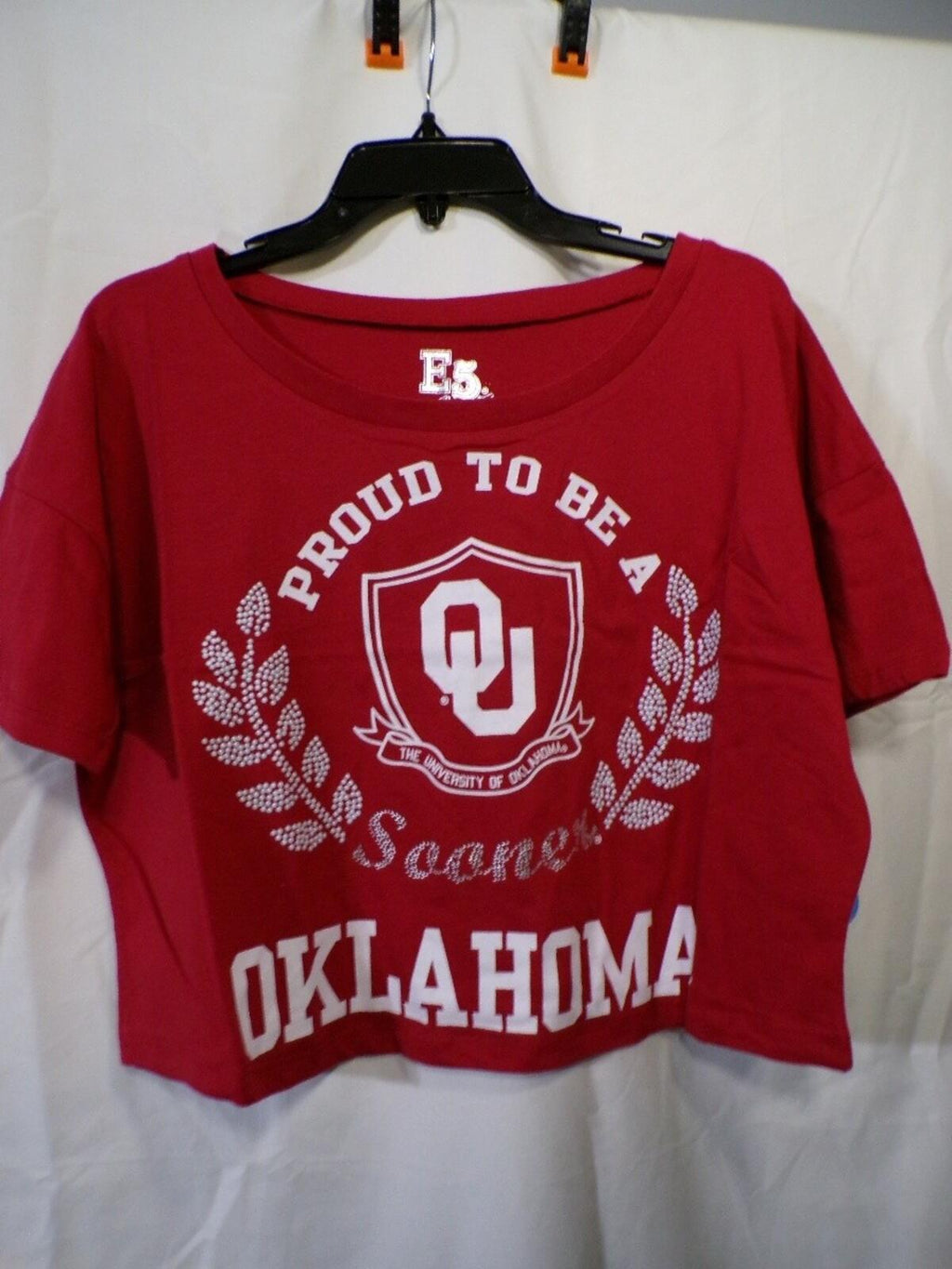 E5 College Classics Oklahoma Sooners Women's T-Shirt Medium Red OU Crest
