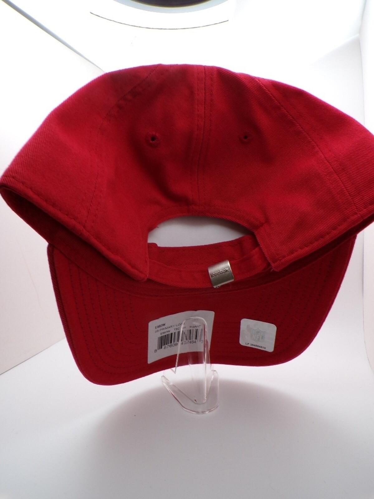 Reebok Women's Red Relaxed Fit Strapback Baseball Cap NY Logo