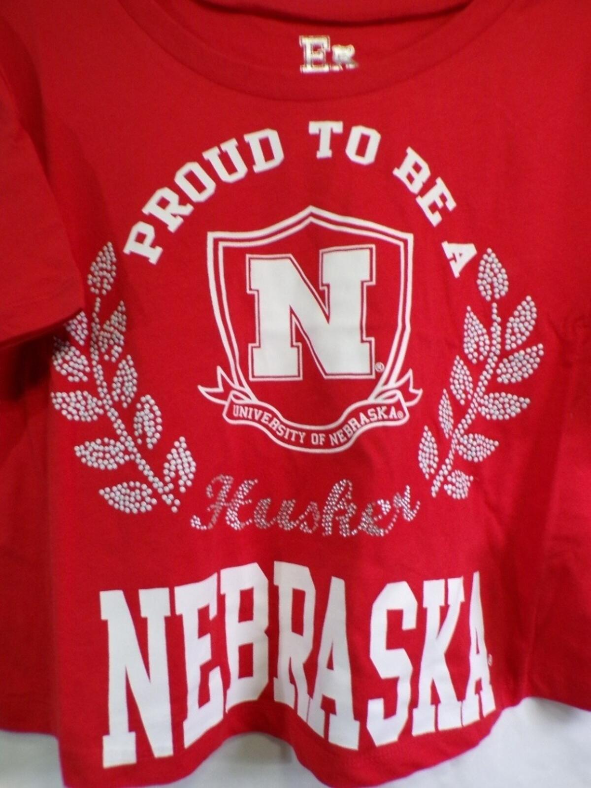 E5 Nebraska Huskers Cropped Scoop Neck T-Shirt M Red