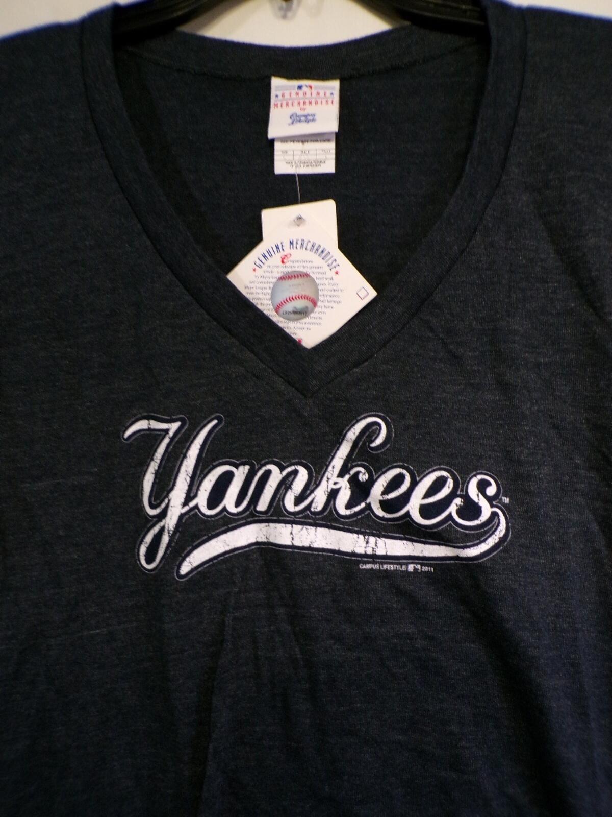 Genuine Merchandise Yankees Women's Navy Victory Script V Neck T Shirt S