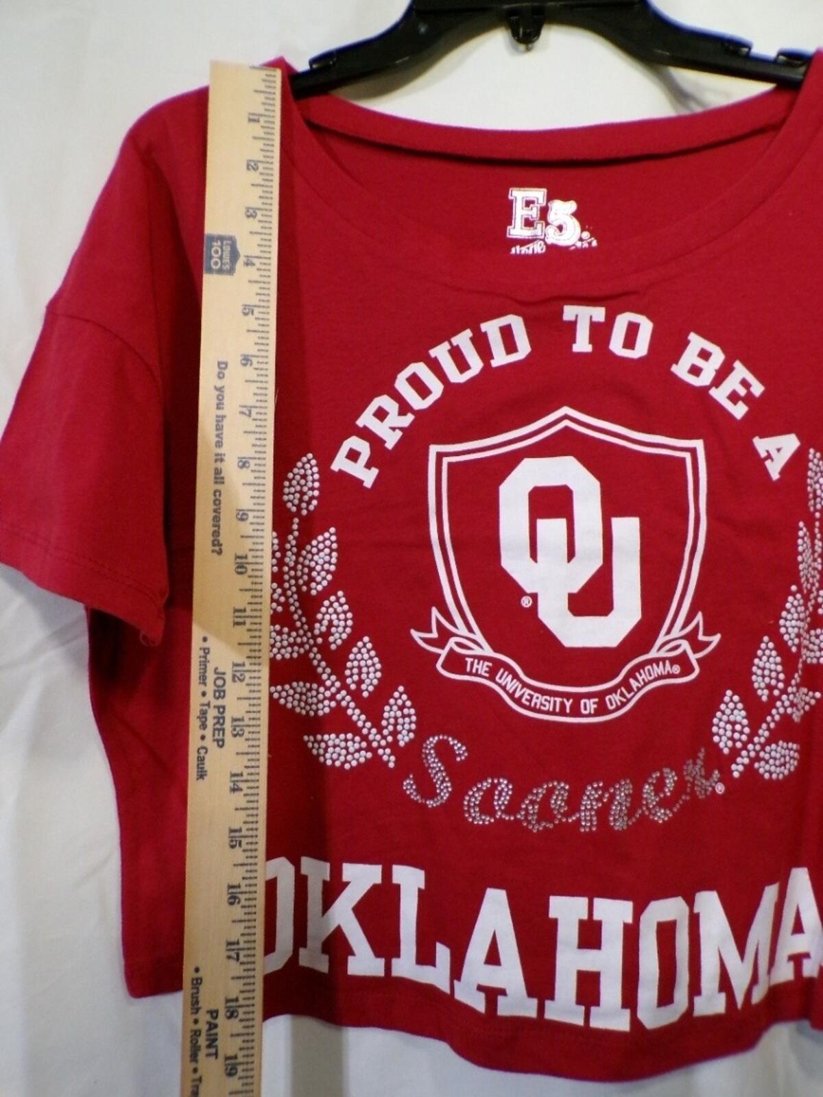 E5 College Classics Oklahoma Sooners Women's T-Shirt Medium Red OU Crest