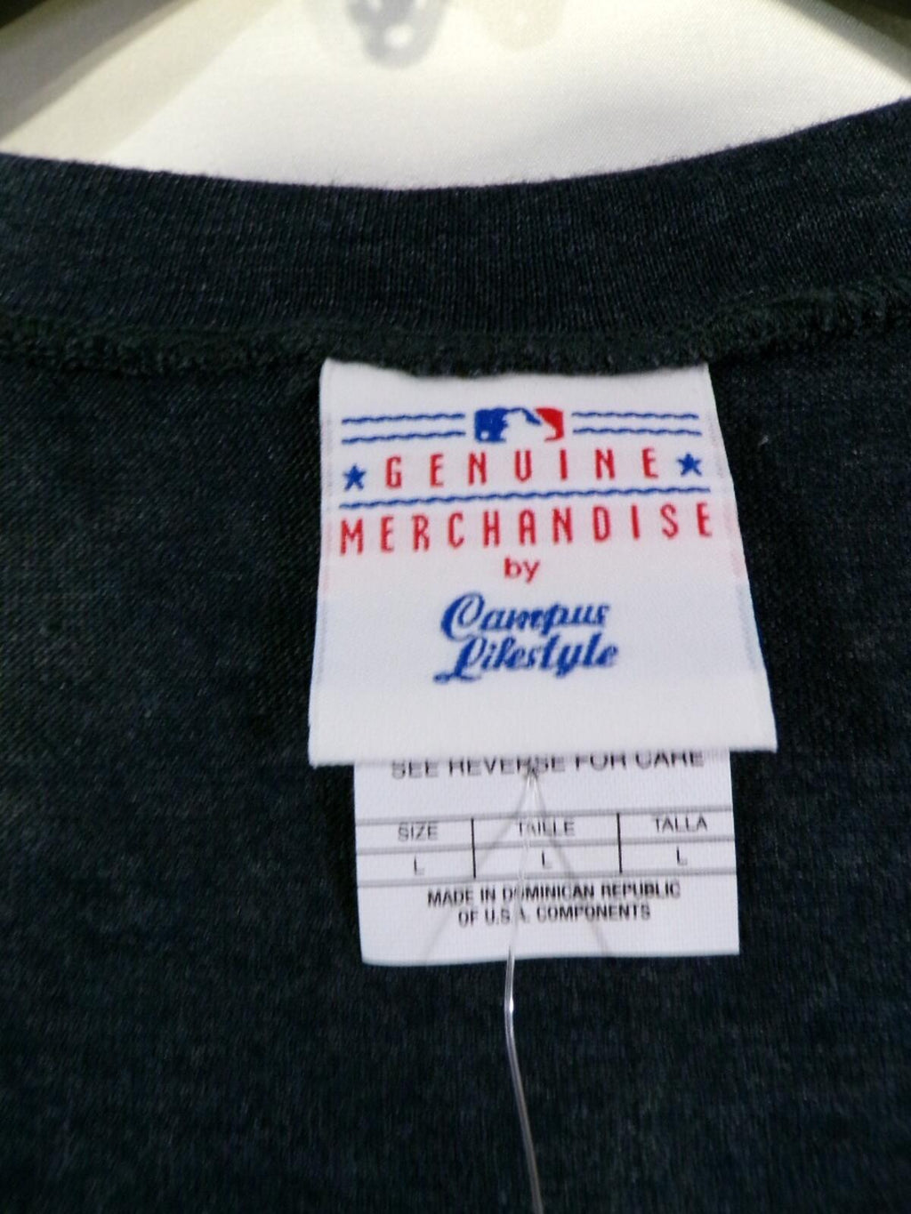 Genuine Merchandise Yankees Women's Navy Victory Script V Neck T Shirt S